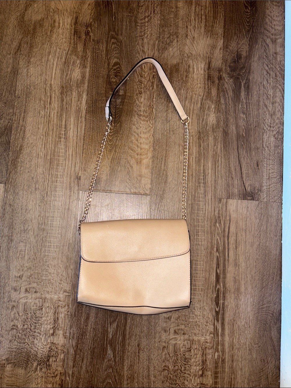 Discovery Beige Chain-Accent Crossbody Bag